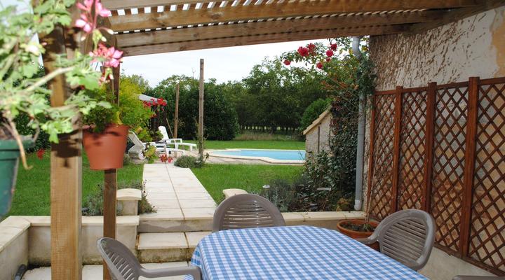 Les Chouettes - The French Country Cottage