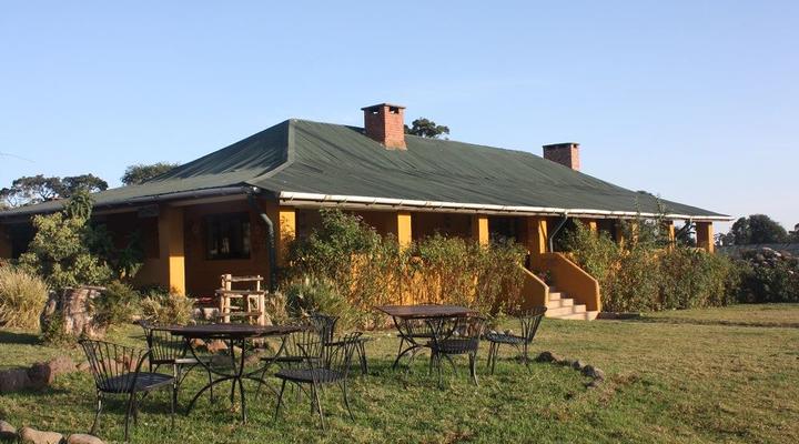 Rhino Lodge