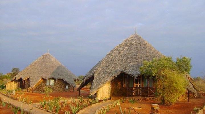 Tsavo River Lodge