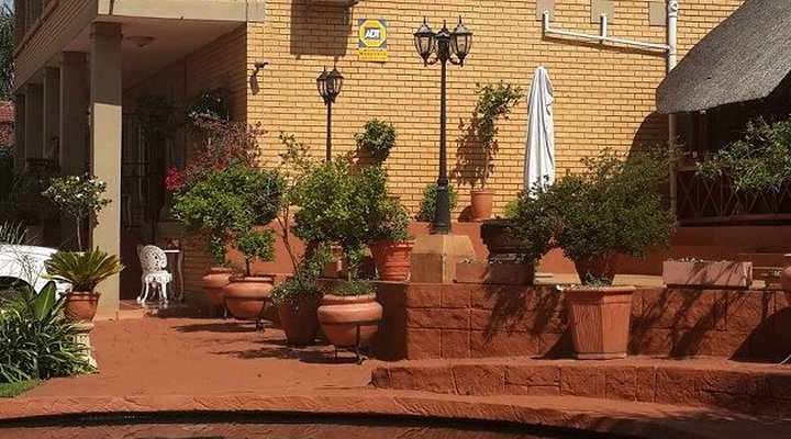 BellaCanella Guest House