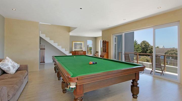 Greenways Beach House