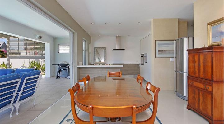 Greenways Beach House