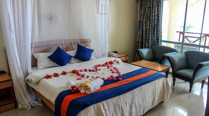 Sai Rock Beach Hotel