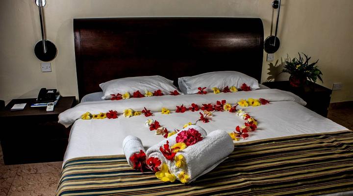 Sai Rock Beach Hotel