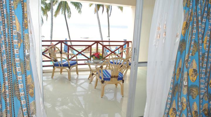 Sai Rock Beach Hotel