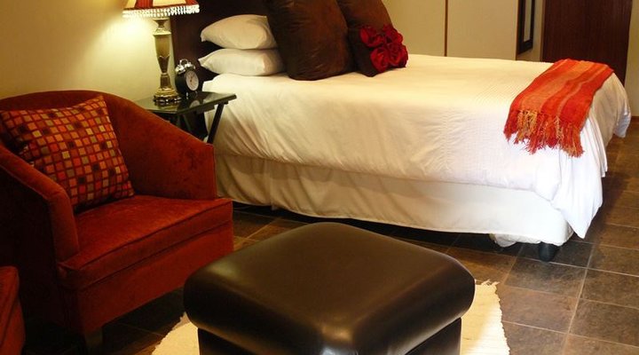 The Pepper Tree Guest Lodge