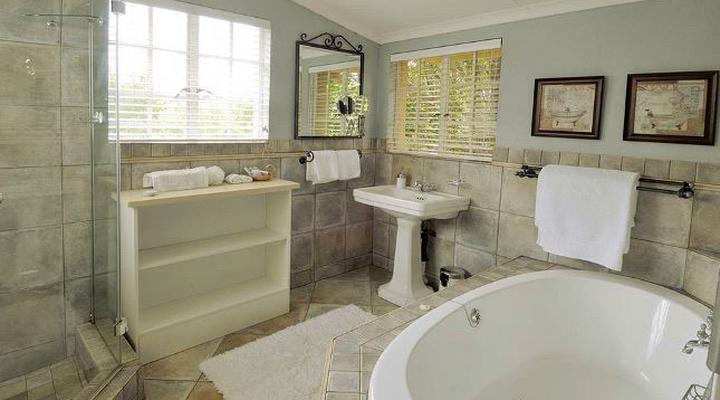 Arriveé-Adieu Guest House