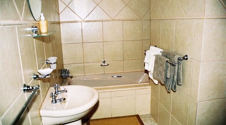 Rooidraai Estate Guesthouse