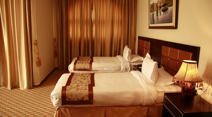 Caravan Hotel