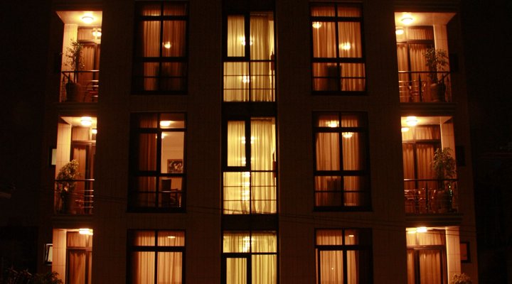 Caravan Hotel