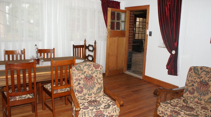 Cullinan Lakeview Cottage