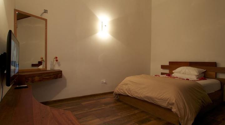 Maldives Oceanic Village