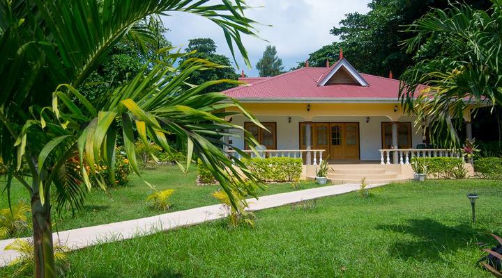 Zerof Self-catering Apartments