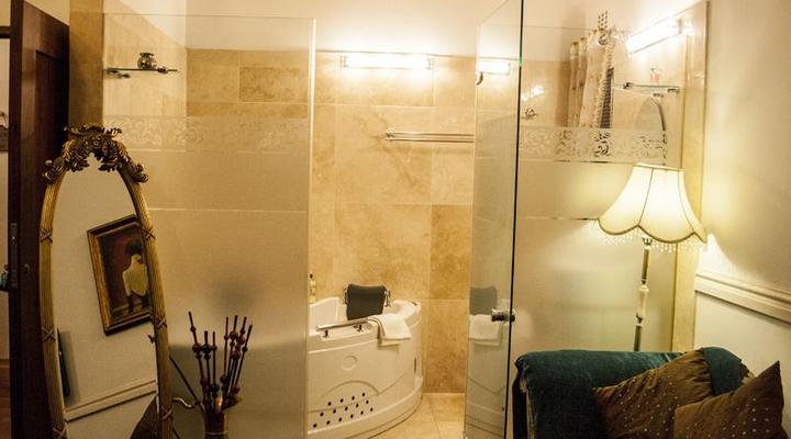 Aristo Manor Guest House