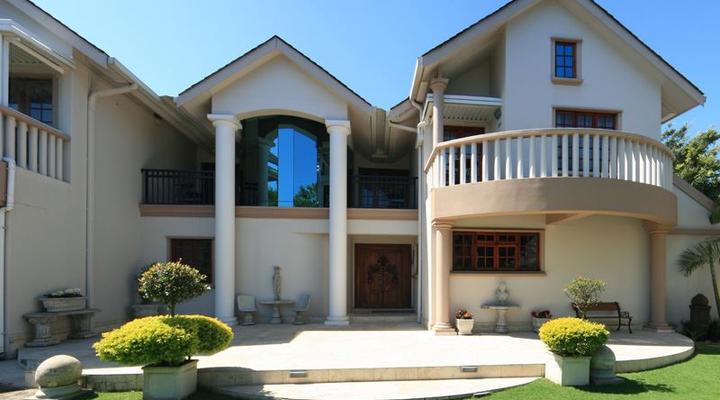 Aristo Manor Guest House