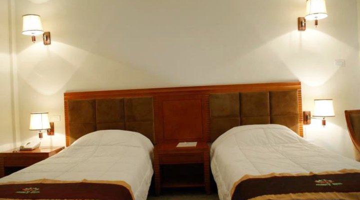 Ararat Hotel