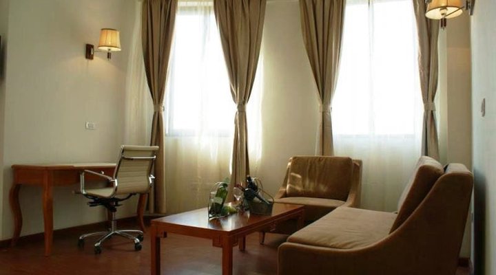 Ararat Hotel