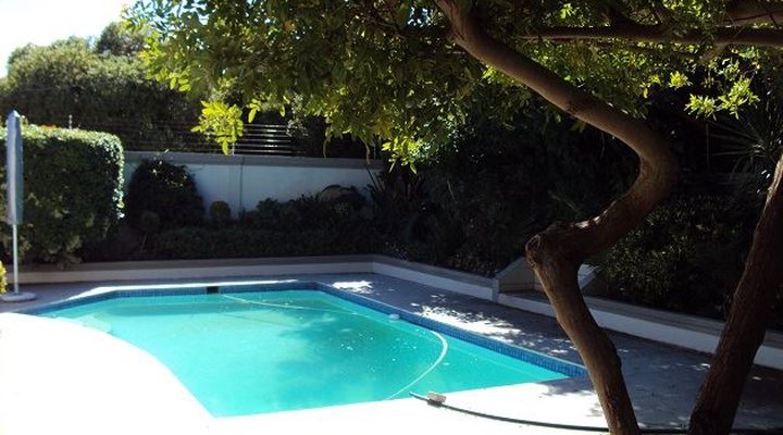 Ash and Broc Cottage