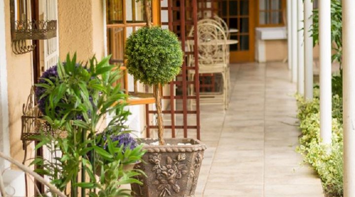 The Prince & the Pauper Guest House