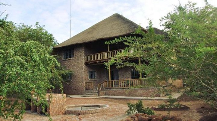 Amadube Lodge