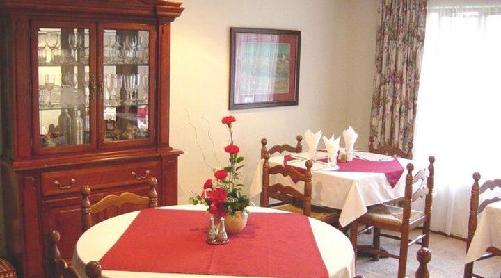 Phomolong Bed and Breakfast