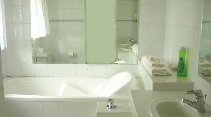 Phomolong Bed and Breakfast