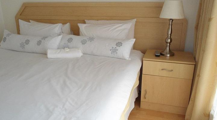 Pulezonc Guest House