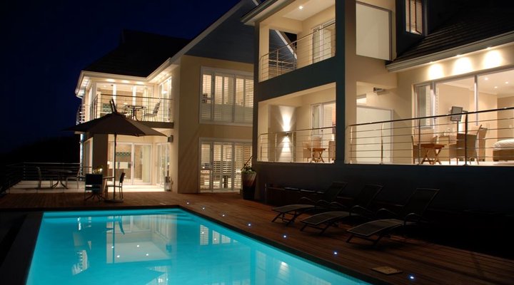 Moya Manzi Beach House