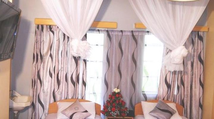 Sagret Hotel Equatorial