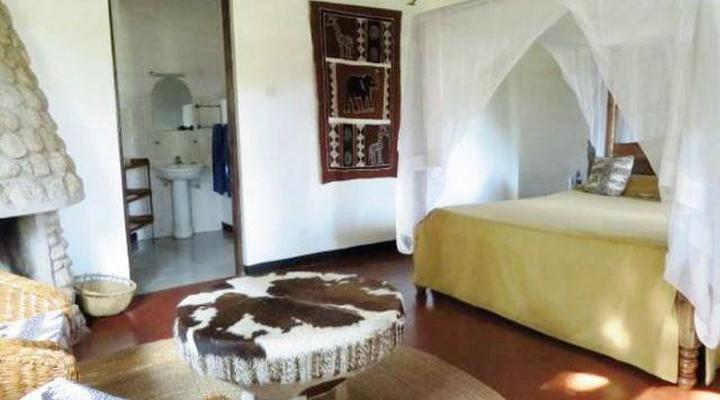 Bougainvillea Safari Lodge