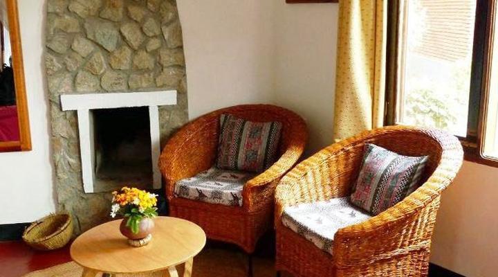 Bougainvillea Safari Lodge