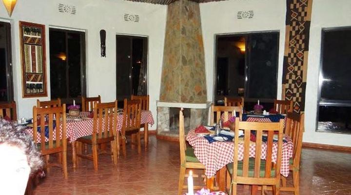 Bougainvillea Safari Lodge