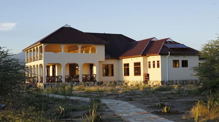 Lake Eyasi Safari Lodge