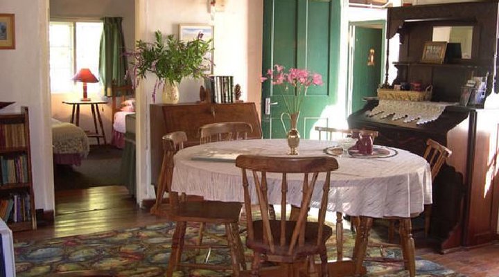 Back o' the Moon Cottage