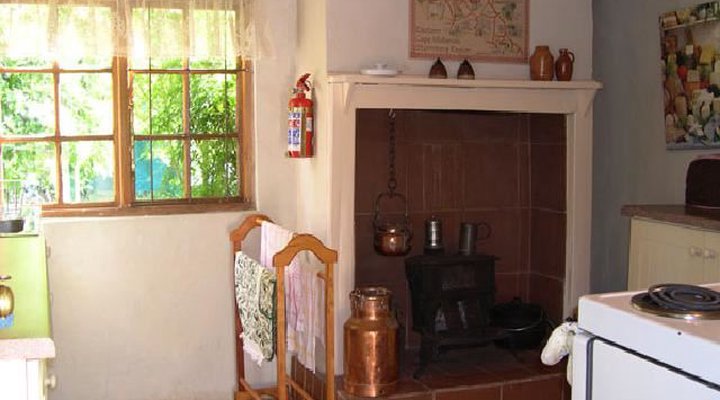 Back o' the Moon Cottage