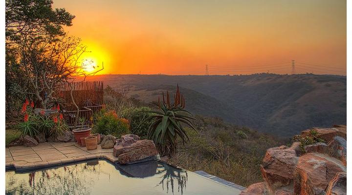 Leopards and Louries Bush Lodge