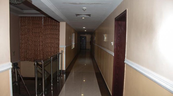 DPalms Airport Hotel