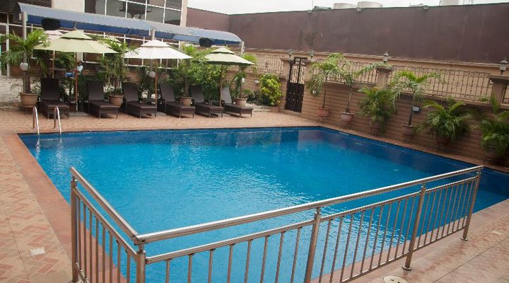 DPalms Airport Hotel