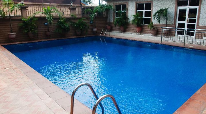 DPalms Airport Hotel