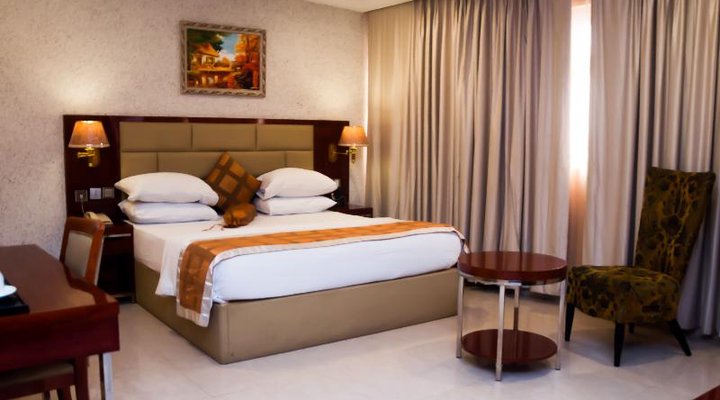 DPalms Airport Hotel