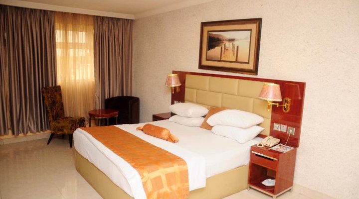 DPalms Airport Hotel