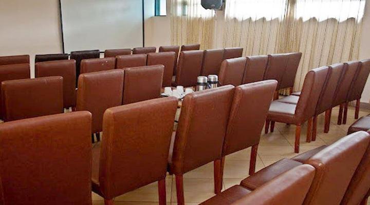 Stedmark Suites Hotel