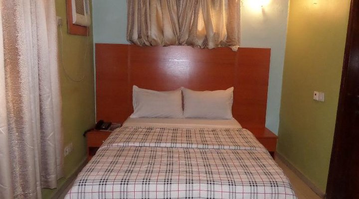 De Next Centre Resort Limited