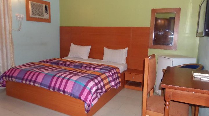 De Next Centre Resort Limited