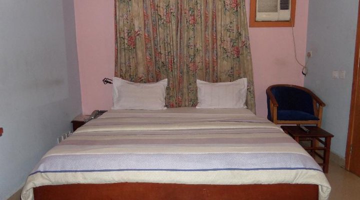 De Next Centre Resort Limited