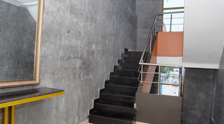 Kings Celia Hotel & Suites