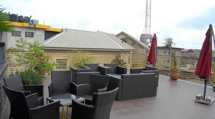 Kings Celia Hotel & Suites