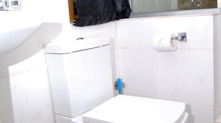 Kings Celia Hotel & Suites