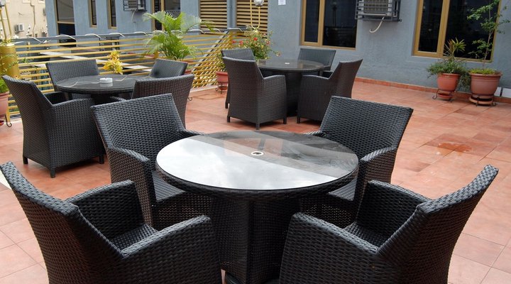 Kings Celia Hotel & Suites