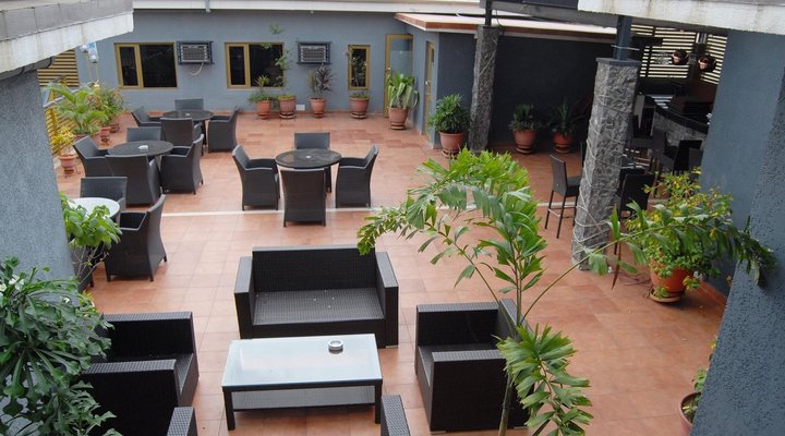 Kings Celia Hotel & Suites